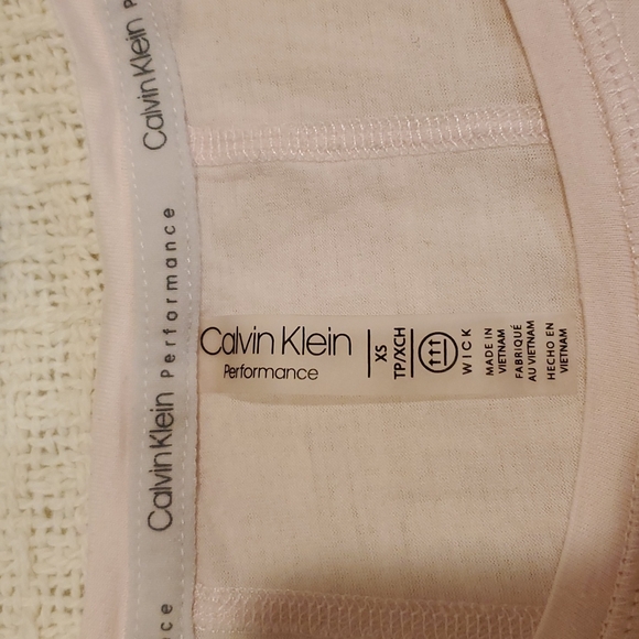 Calvin Klein Performance Tank - Picture 4 of 5